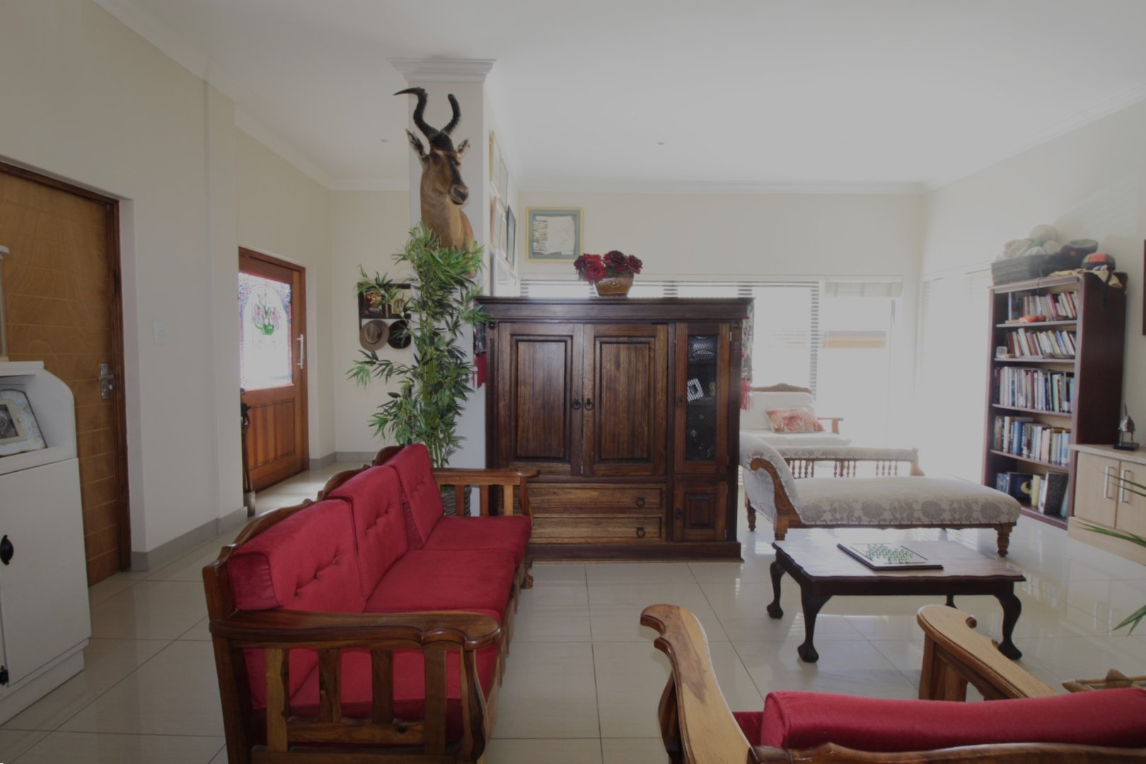  Bedroom Property for Sale in Wavecrest Eastern Cape